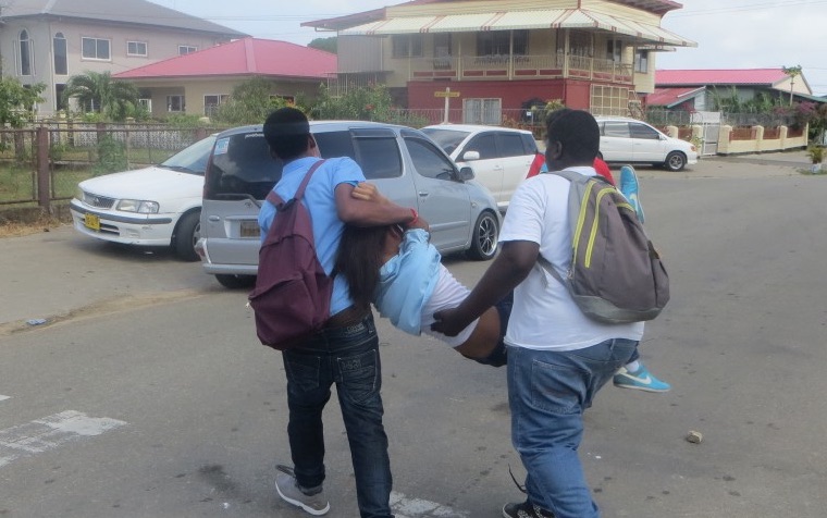 Bizarre taferelen bij in trance geraakte scholieren in Suriname