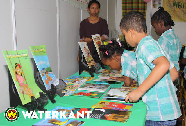 Kinder Boeken Festival 2016 in Suriname