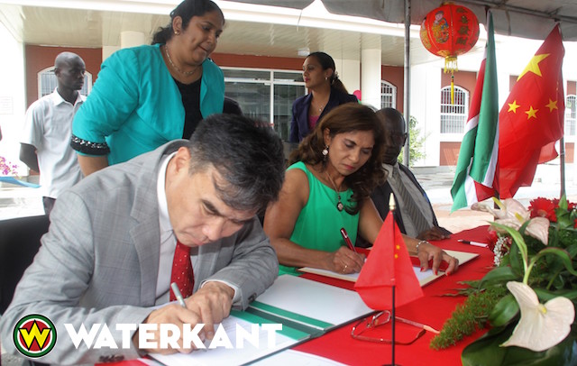 China renoveert hoofdkantoor BuZa Suriname