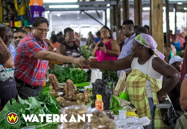 VHP delegatie bezoekt zondag markten Suriname