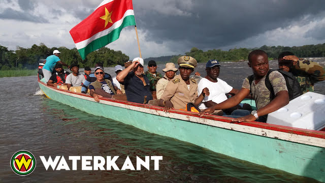 President terug van missie door Oost Suriname