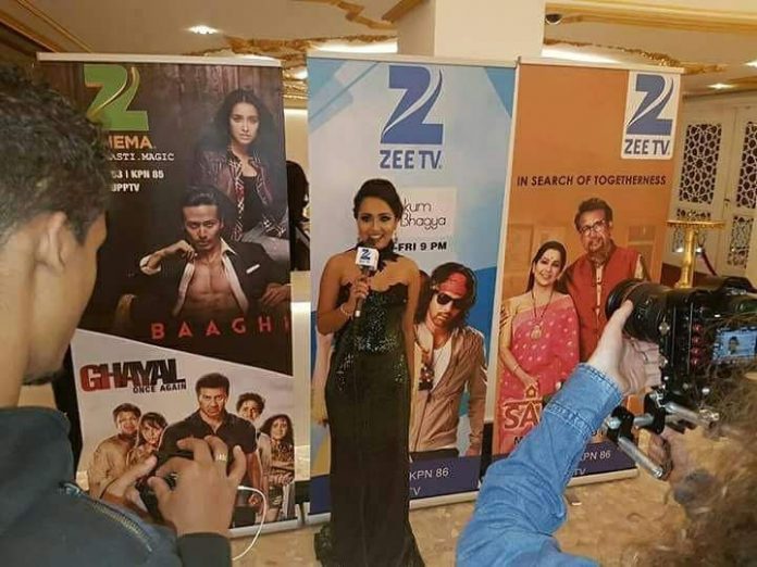 Nisha Madaran live op Zee TV in Londen
