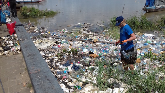 Tweede schoonmaak actie van de Waterkant in Suriname