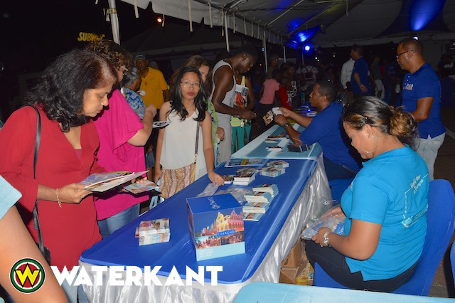 Curaçao Infomarkt in Suriname