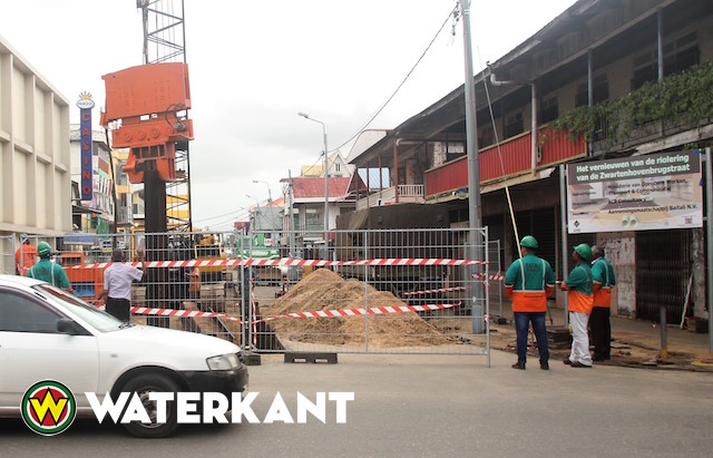 Sluiting Zwartenhovenbrugstraat zorg voor enorme files in Suriname