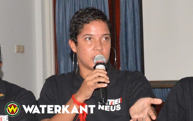 Maisha Neus spreekt op Pim de Kuijer lezing in Amsterdam