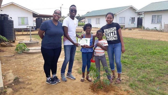 Rotaract Club Genesis plant meer dan 50 bomen in Suriname