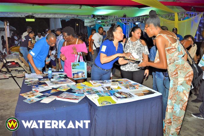 Vijfde Curaçao Infomart in Suriname gehouden