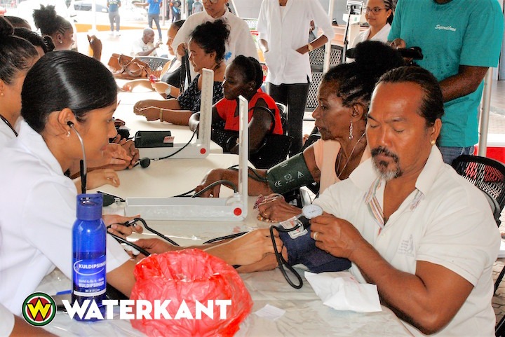 Gratis check-up tijdens Gezondheidspromotie Dag in Suriname