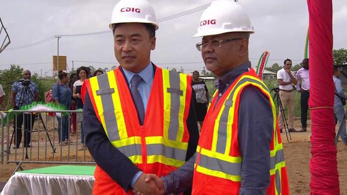 Duits filmpje: houtsector Suriname stevig in Chinese handen