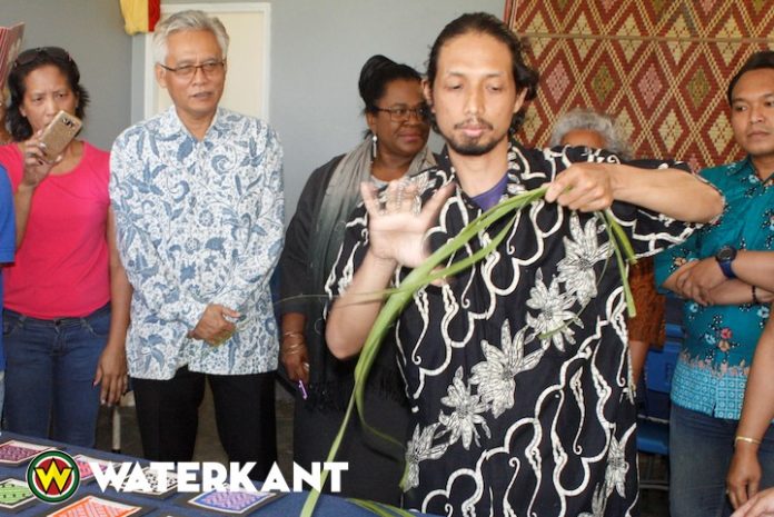 Twee kunstexperts uit Indonesië op bezoek in Suriname
