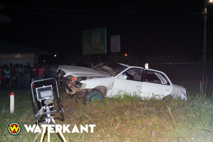 Dode en twee gewonden bij eenzijdig ongeval in Suriname