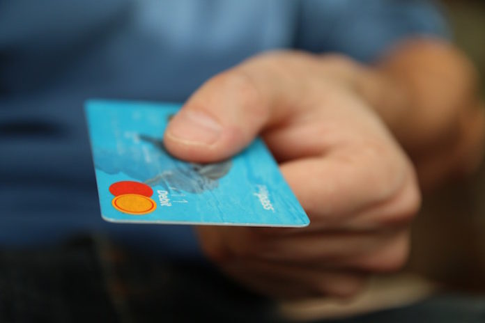 Suriname krijgt hypermodern bankkaartsysteem met mobiel betaalplatform