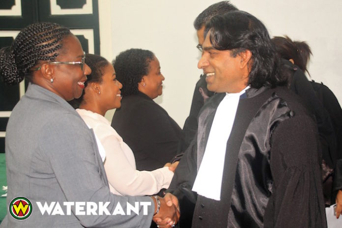 Drie nieuwe kandidaat-notarissen beëdigd in Suriname