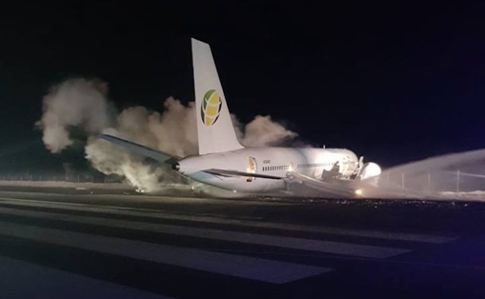Crash Jamaicaans vliegtuig bij landing op vliegveld Guyana