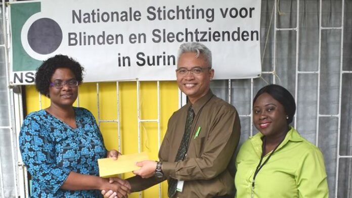 SBB gedenkt Nationale stichting voor Blinden en slechtzienden in Suriname