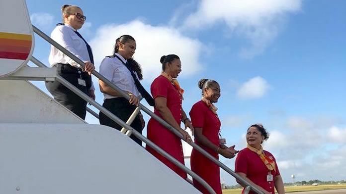 Dit zijn ze dan: de dames van de 'Surinam Airways All Female Crew'