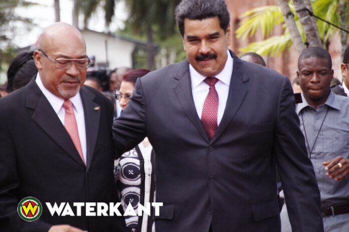 'Oppositie solidair met bevolking van Venezuela; Suriname moet afstand nemen van Maduro'