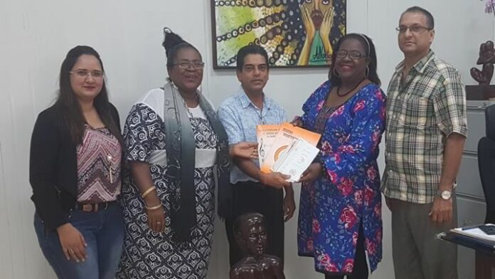 Directoraat Cultuur ontvangt Stichting Organisatie Hindoe Media Suriname
