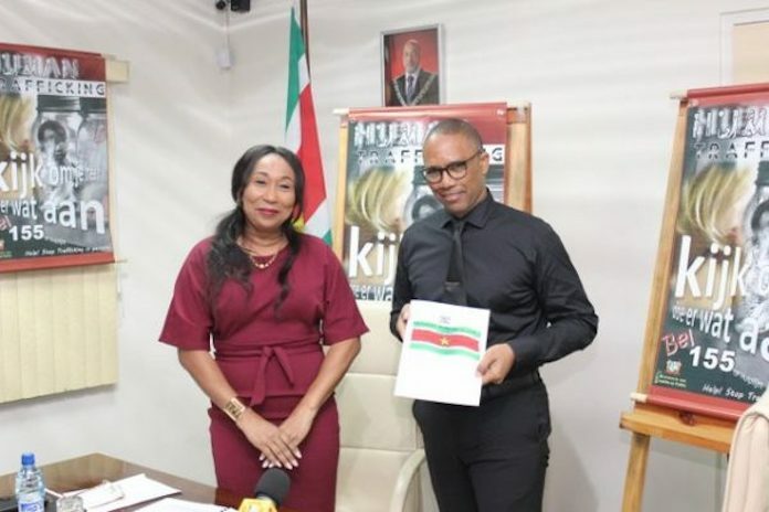 Ministerie van Justitie en Politie organiseert conferentie over mensenhandel in Suriname