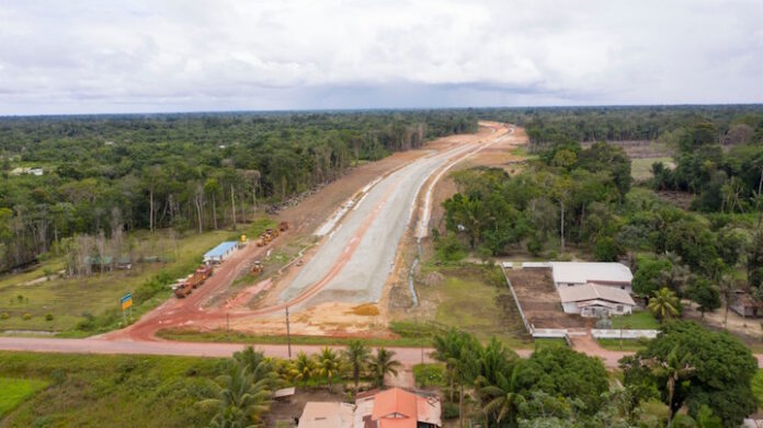 'Vanaf eind 2020 sneller naar luchthaven Suriname via nieuwe Highway'
