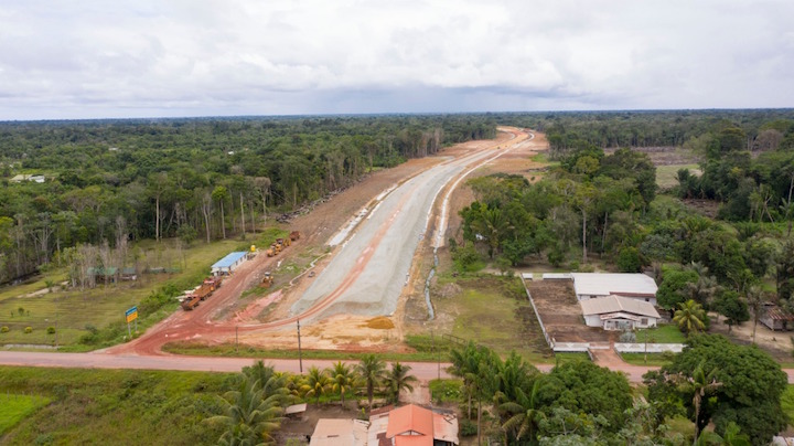 'Vanaf eind 2020 sneller naar luchthaven Suriname via nieuwe Highway'