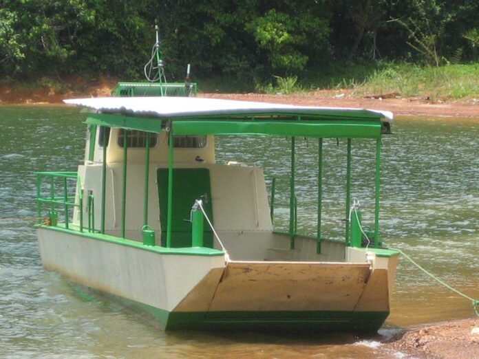Medische boot 'Profosu' binnenkort weer operationeel in Stuwmeergebied Suriname