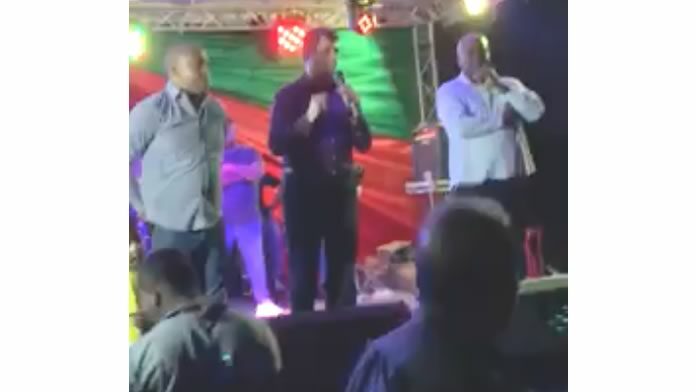 Vice-president Suriname uitgejouwd door groep; noemt hen 'zuiplappen van de tegenpartij'