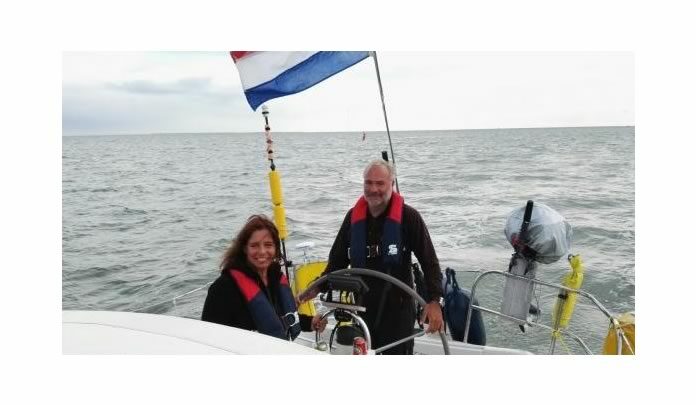 Nederlands echtpaar met zeilboot naar Suriname