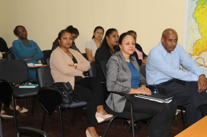 Medewerkers Biza Suriname geïnformeerd over HRM-capaciteitsversterkingsprogramma