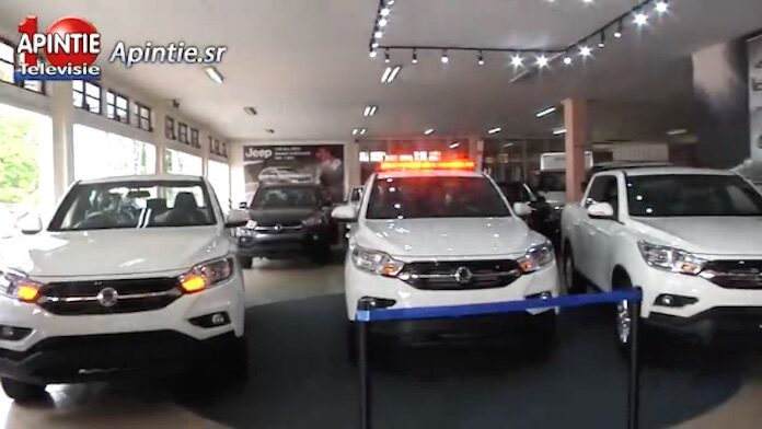 Overdracht van nieuwe SsangYong voertuigen aan Justitie en Politie in Suriname