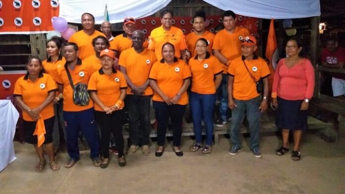 VHP slaat vleugels uit naar Apoera in West Suriname