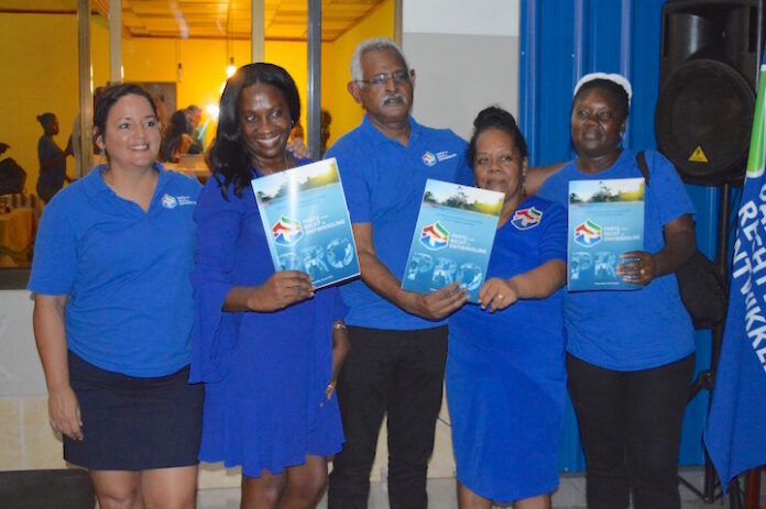 PRO presenteert Ontwikkelingsvisie aan Suriname