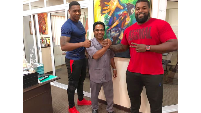 'Donovan en Leandro Dongo door WWE gekozen om Suriname te vertegenwoordigen'