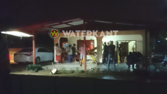Nederlandse toeristen in Suriname slachtoffer van gewapende overval in woning