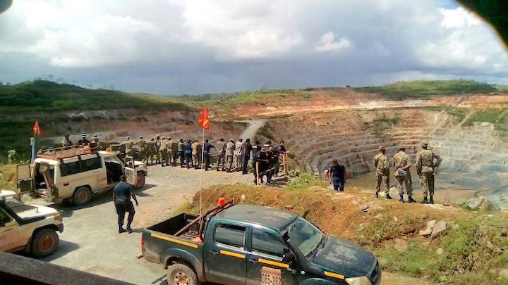 Politie Suriname arresteert porknokkers Roma pit