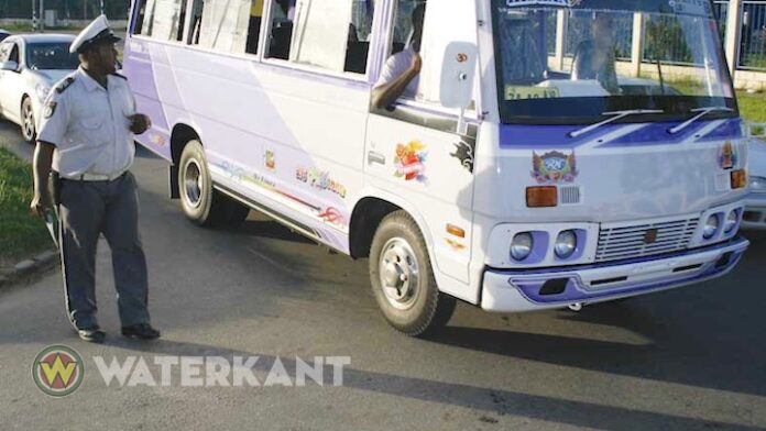Surinaamse buschauffeur in cel om 6 niet betaalde boetes