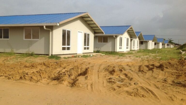 bouw-1000-woningen-paramaribo-noord