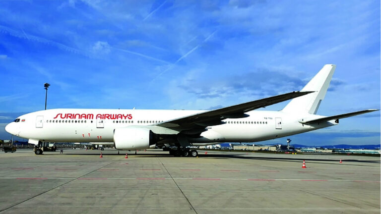 Eerste beeld van nieuw vliegtuig Surinaamse Luchtvaartmaatschappij