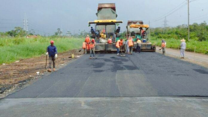 Kwaliteit Martin Luther King Highway verhoogd met polymeer asfalt