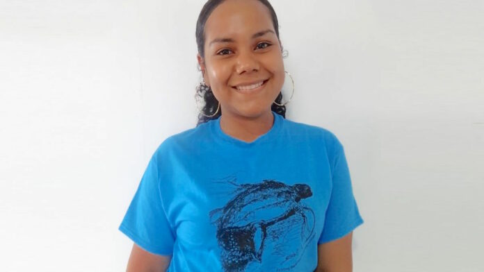 Nieuw T-shirt van de Stichting Dierenbescherming Suriname