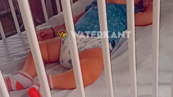 Moeder: 'Baby in ziekenhuis nadat oom vuistslagen op hoofd toebracht'
