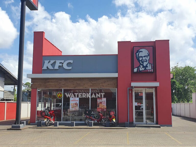 Overval op KFC restaurant in Suriname tijdens avondklok
