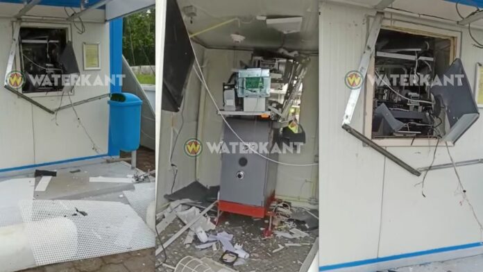 VIDEO: Ravage na plofkraak geldautomaat in Suriname