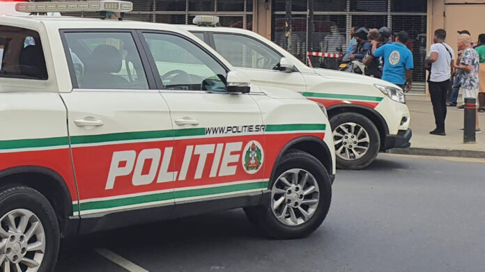Politie auto's in Suriname
