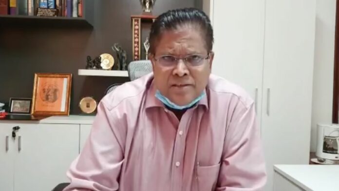 VIDEO: Santokhi accepteert verontschuldigingen van man in dreigvideo
