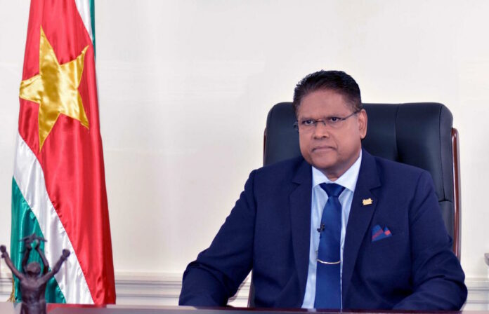 President Santokhi kondigt strengere corona maatregelen aan