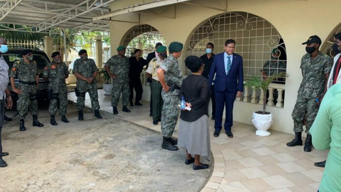 Santokhi bezoekt Directoraat Nationale Veiligheid