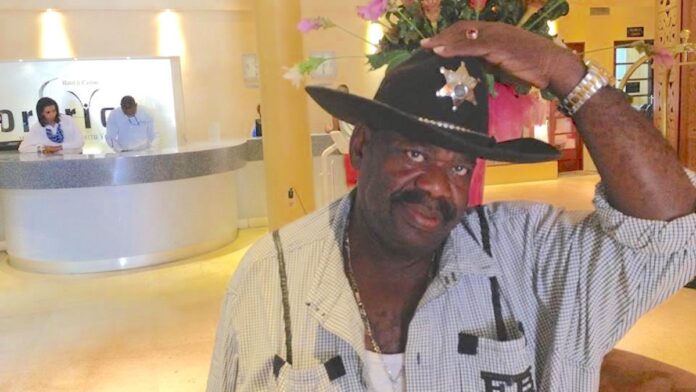 Bekende chauffeur en touroperator Midnight Cowboy overleden