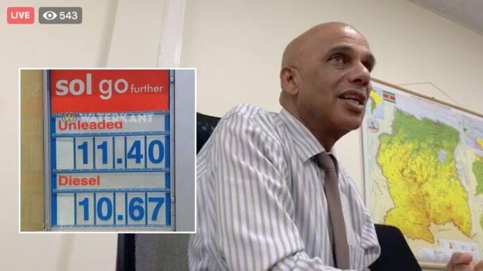 VIDEO: Minister in gesprek met kritische burgers over verhoging brandstofprijs
